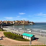 Boogalow Hostel Gijon