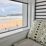 Boogalow Hostel