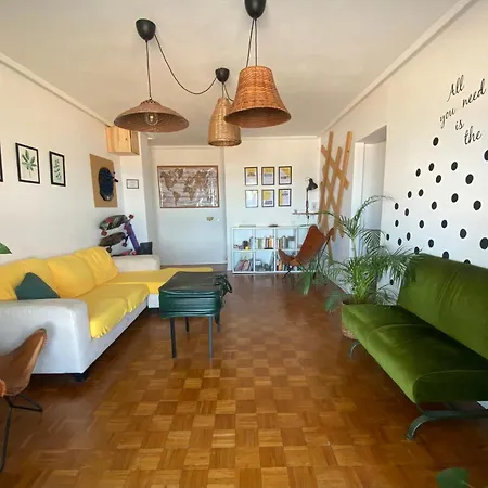 Boogalow Hostel Gijón